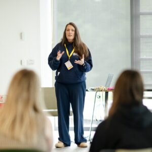 A profile photo of Julie MB